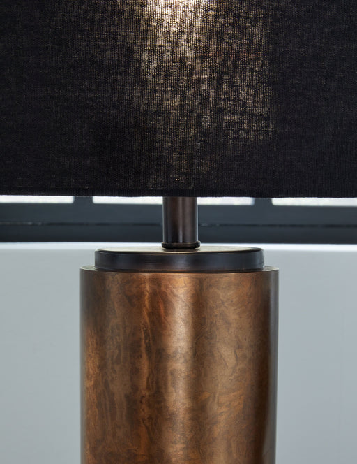 Hildry - Antique Brass Finish - Metal Table Lamp Sacramento Furniture Store Furniture store in Sacramento