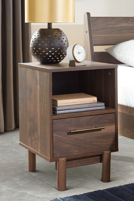 Calverson - Mocha - One Drawer Night Stand - Medium Sacramento Furniture Store Furniture store in Sacramento