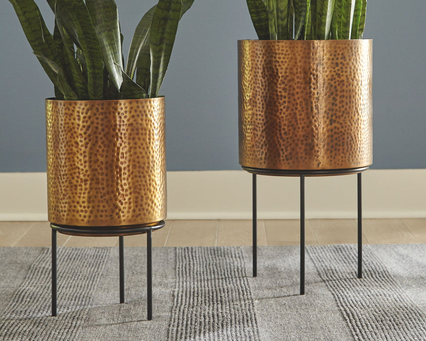 Donisha - Antique Brass Finish - Planter Set (Set of 2) Sacramento Furniture Store Furniture store in Sacramento