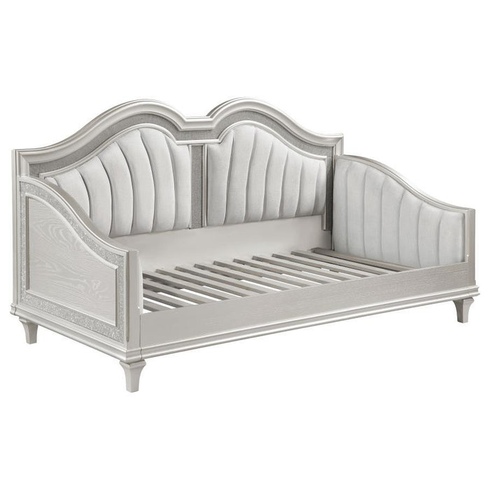 Evangeline - Upholstered Twin Daybed With Faux Diamond Trim - Silver And Ivory Sacramento Furniture Store Furniture store in Sacramento